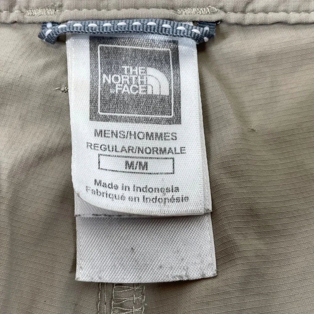 The North Face Mens Khaki Tan Nylon Ripstop Cargo Shorts Size Medium AU0W S08